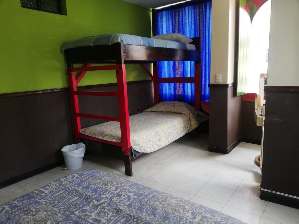 Flying Donkey Bed & Breakfast Otavalo Exterior photo