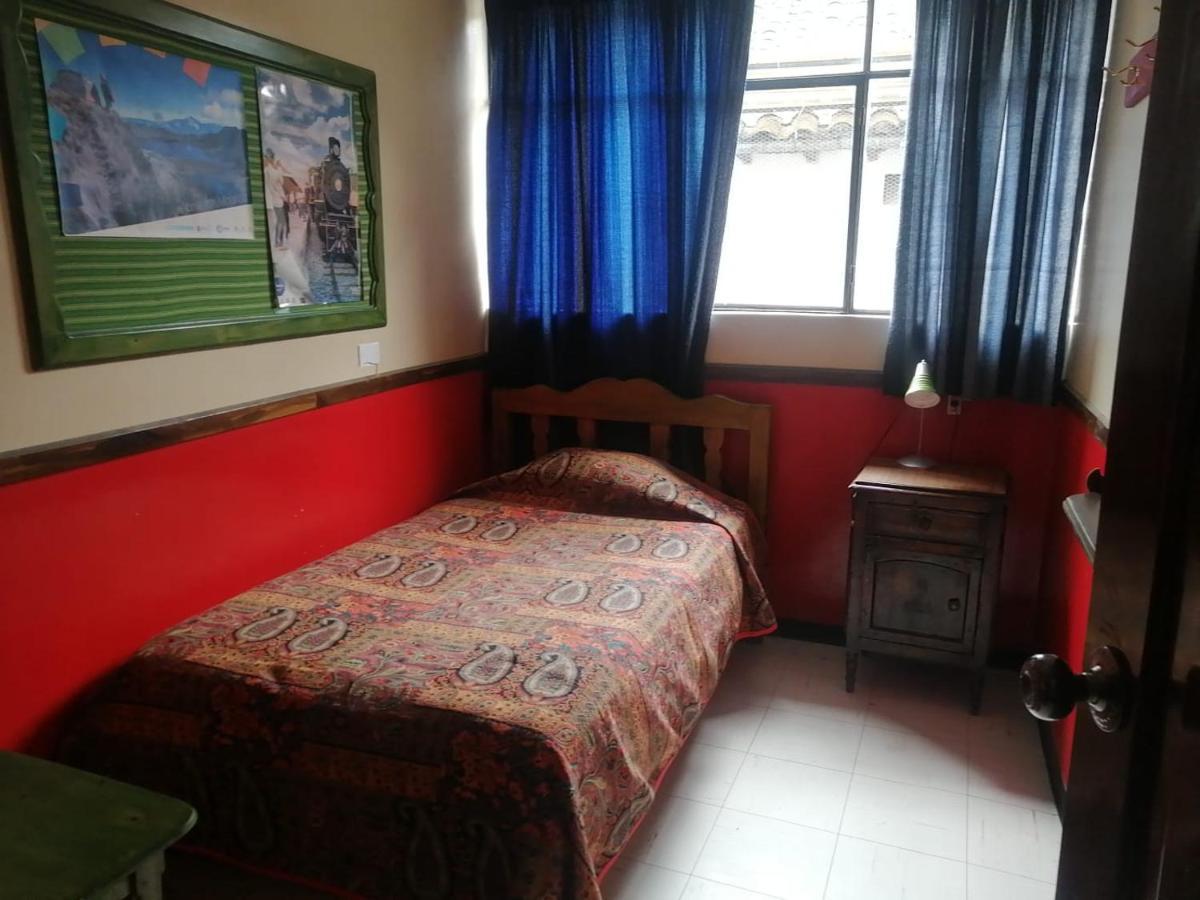 Flying Donkey Bed & Breakfast Otavalo Exterior photo