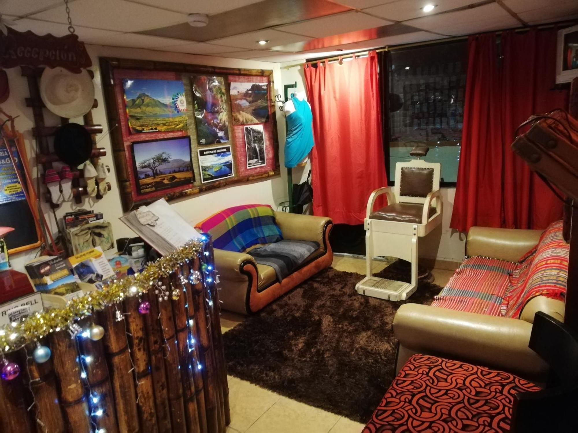 Flying Donkey Bed & Breakfast Otavalo Exterior photo