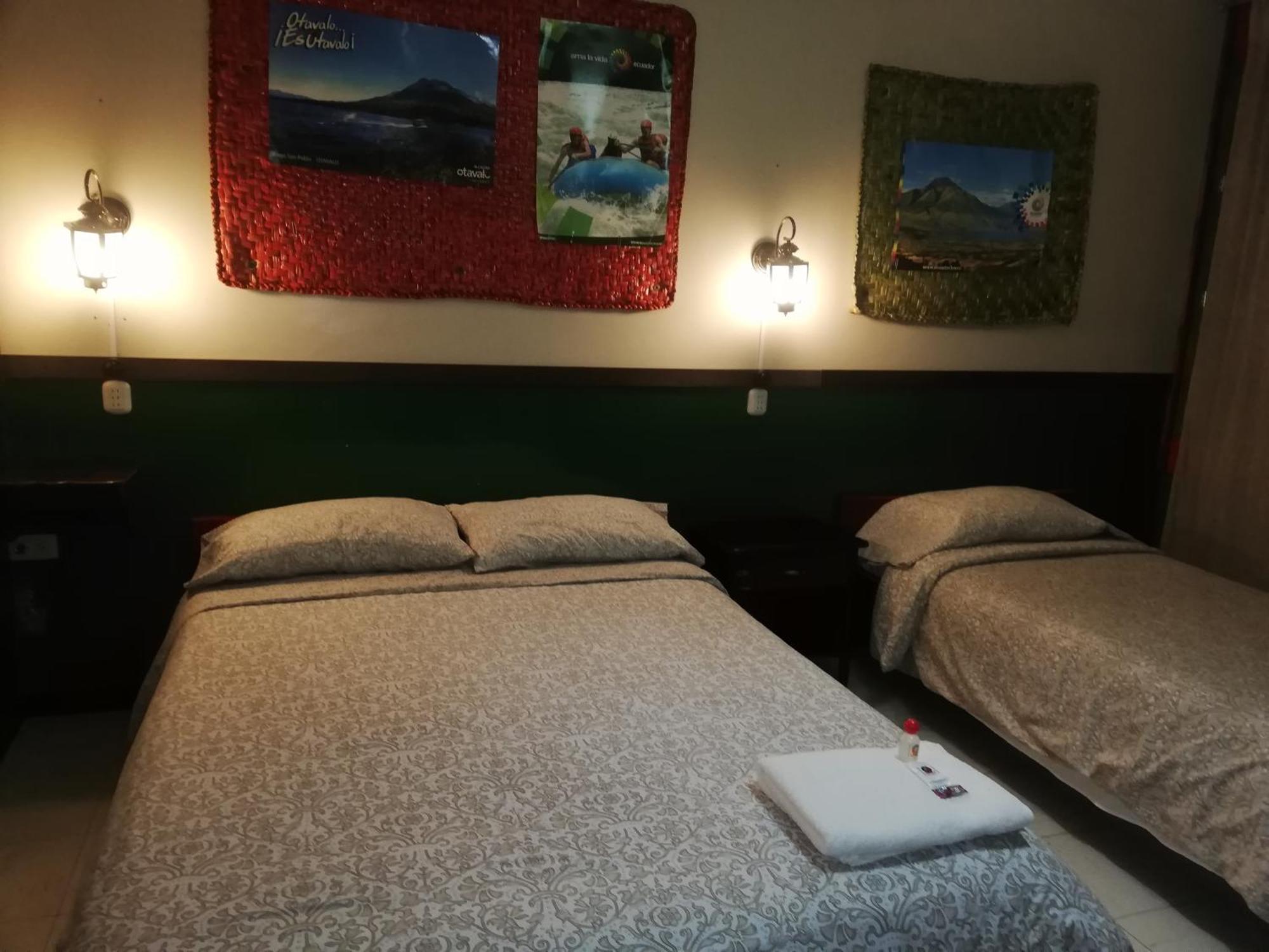 Flying Donkey Bed & Breakfast Otavalo Exterior photo